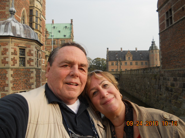 Birthday65/BillTobinBdayFredricksborgCastle.JPG