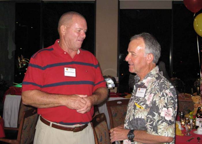 ReunionDinner2008/CandidIMG1307RichardWilliamsDonSingleton500.jpg